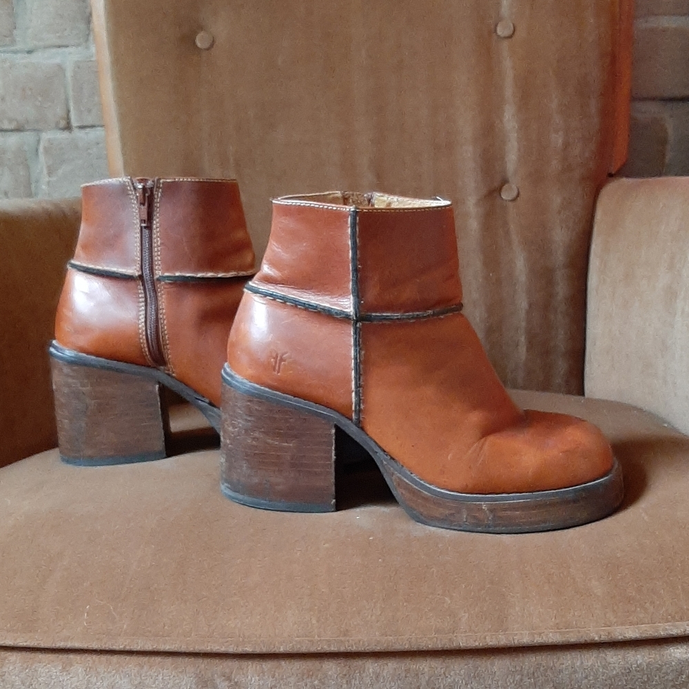 Frye zippered ankle boots
